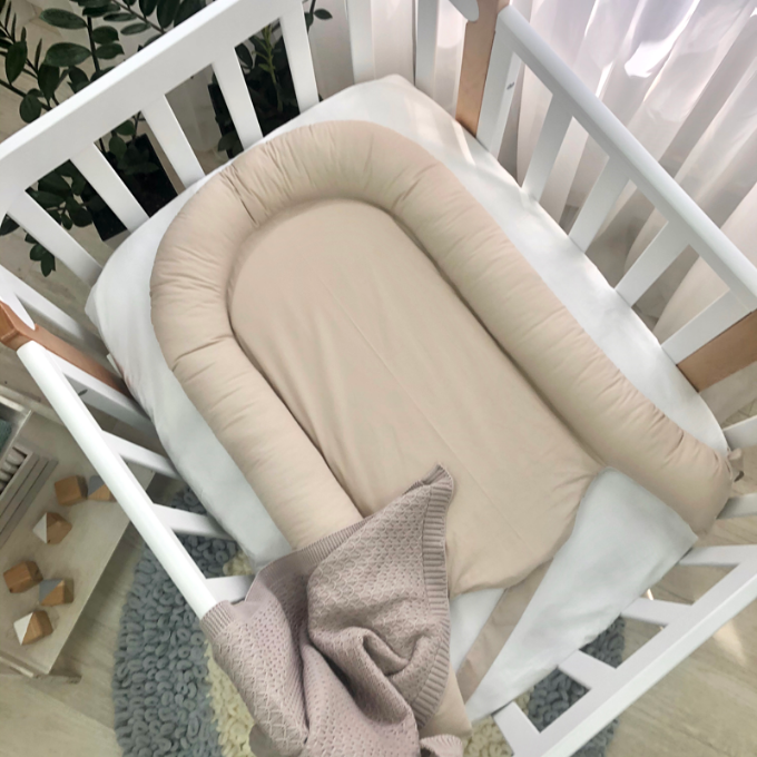 Protectie somn – Baby Nest Inimioare gri-bej